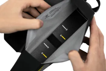 Brašna Apidura Racing bolt-on top tube pack (1l)