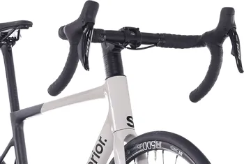 Superior RR 9.5 2025 Matte Carbon / White