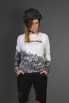 Endura Dámské kraťasy MT500 Spray II Černá