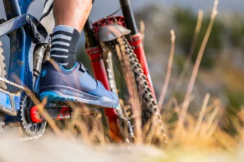 Endura ponožky Coolmax® Stripe (2-balení) Černá
