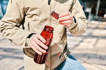 Láhev na kolo Fidlock Life s magnetickým držákem barva Černá