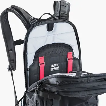 EVOC FR TRAIL BLACKLINE 20 Black
