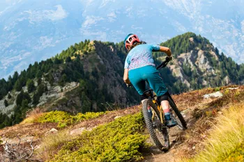 Endura dámský dres SingleTrack Print Tee LTD Kajenský Pepř