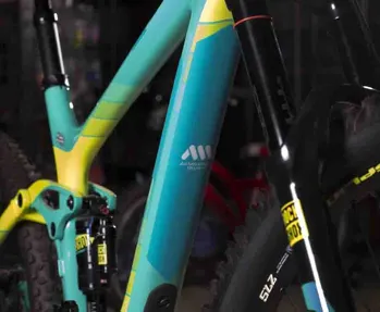 AMS Frame polep XL Blue/White